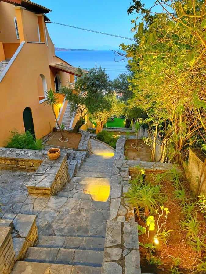 Silent Bay Apartments Katávolos エクステリア 写真