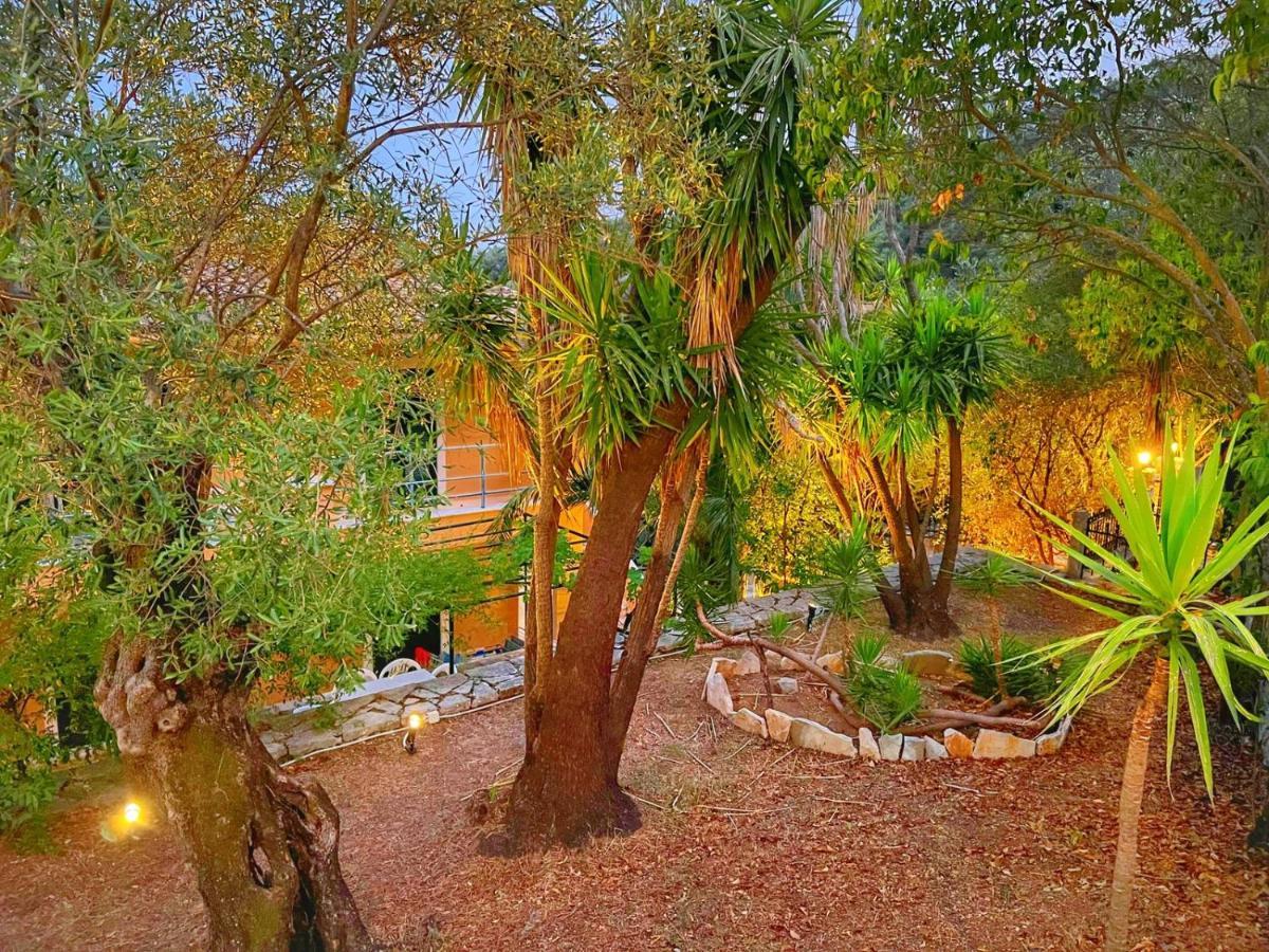 Silent Bay Apartments Katávolos エクステリア 写真
